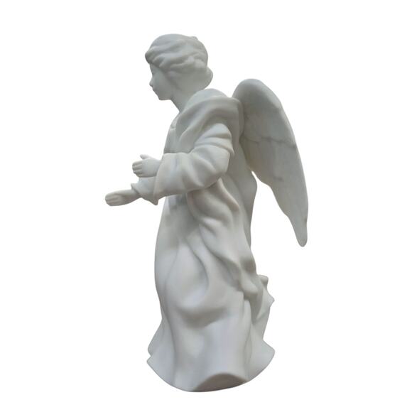 AVON Nativity Collectibles Standing Angel Figurine 1987 With Box White Porcelain - Picture 4 of 10